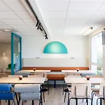 Ibis Budget Airport Hotel *