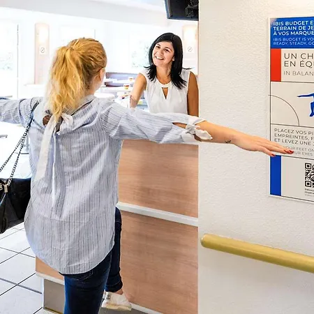 Ibis Budget Airport Hotel *