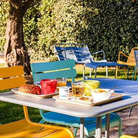 Ibis Budget Airport ホテル *